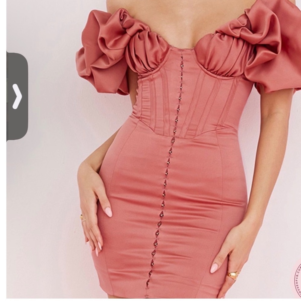 House of CB Annabelle Rose Pink Satin Corset Puff Sleeve Mini Dress Size M - Picture 2 of 8